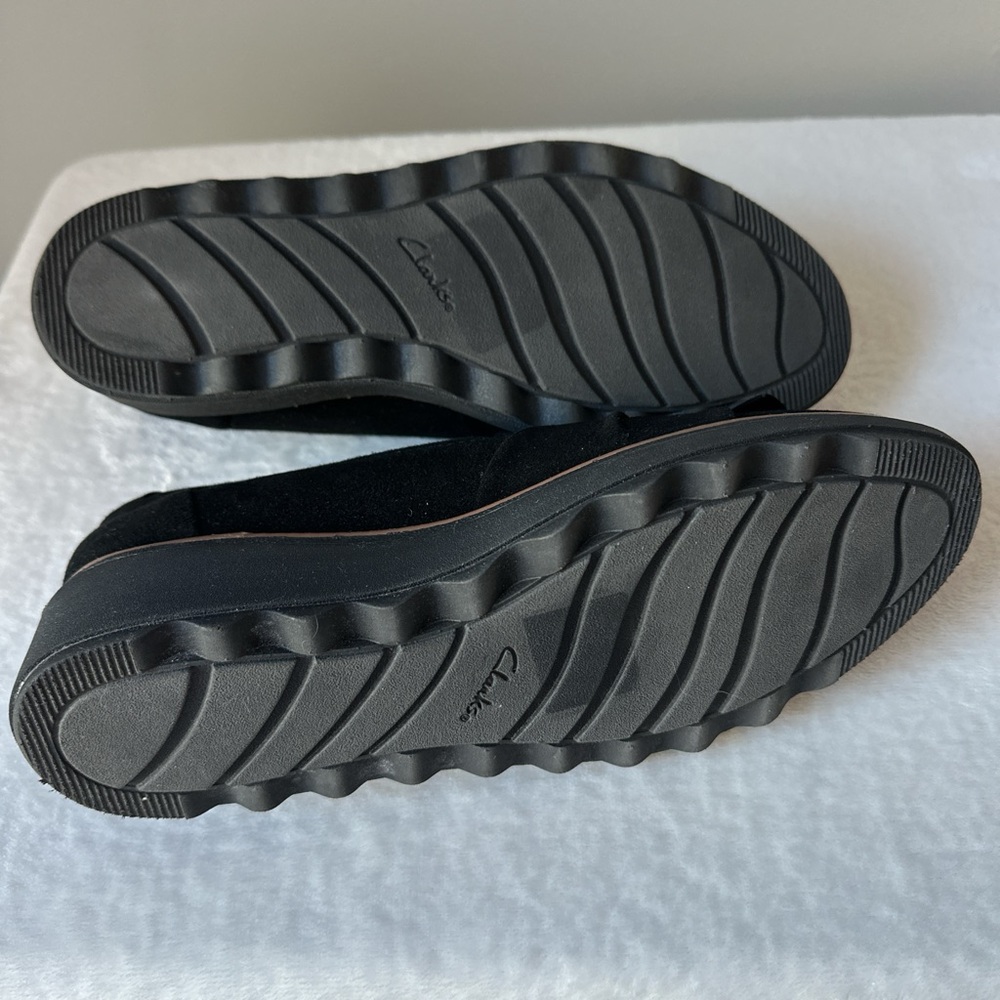 Clarks Black Velvet Loafers - Picture 7 of 7